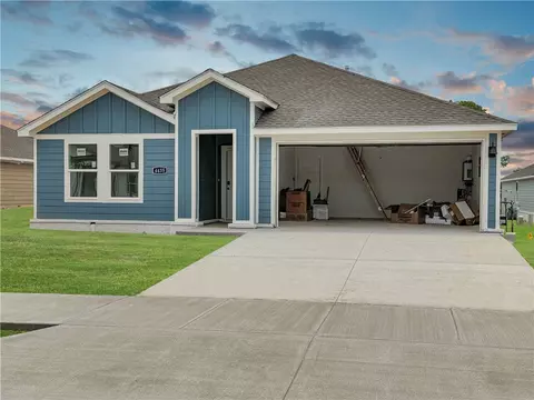 4435 W Canyon Run Dr, Fayetteville, AR 72704