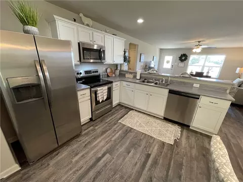 2805 Murphy St, Pea Ridge, AR 72751