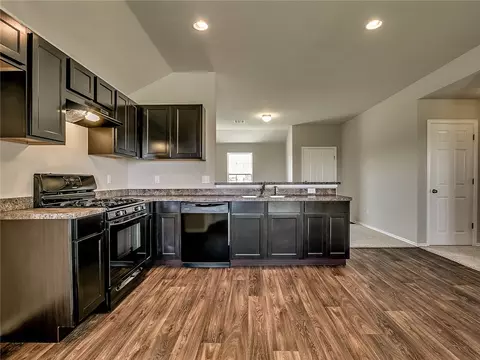 2805 Reynolds St, Pea Ridge, AR 72751