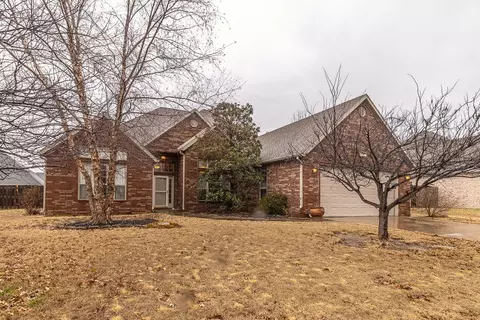 4378 W Putting Green Dr, Fayetteville, AR 72704