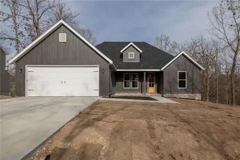 13 Bonnyrigg Ln, Bella Vista, AR 72715