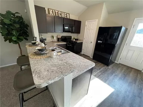 5560 Eldora Cv, Springdale, AR 72764