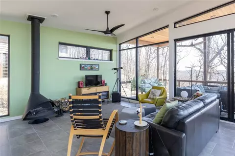 Living - 1100 Nc2660, Compton, AR 72624 photo 3 of 4