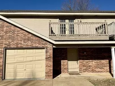 830 W Melmar Dr, Fayetteville, AR 72703