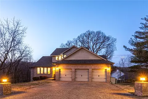 1819 El Contento Cir, Bentonville, AR 72712