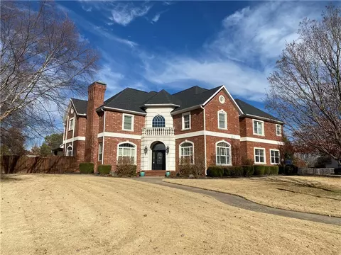 4113 Caerleon Cir, Bentonville, AR 72712
