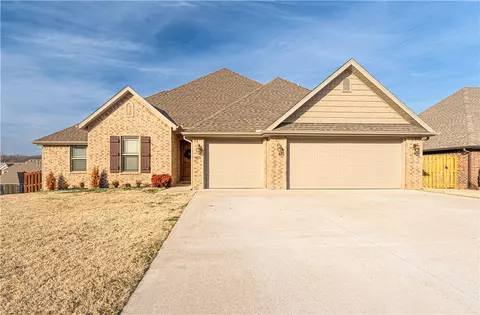 1470 Sweetbriar Way, Centerton, AR 72719