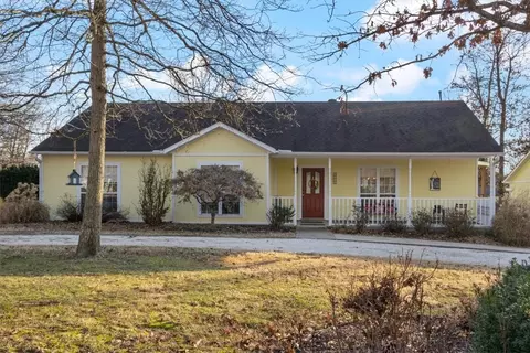 9542 Lori Ln, Rogers, AR 72758