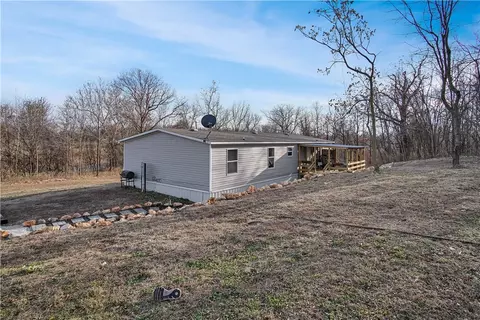 9173 Wpa Rd, Gentry, AR 72734