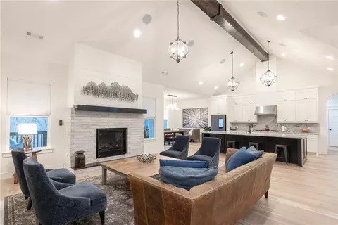 8191 Stone Crest Rd, Bentonville, AR 72712