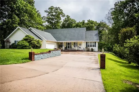 3 Carroll Cir, Bella Vista, AR 72714