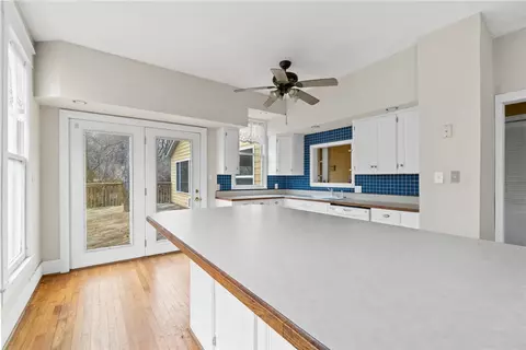 826 S Pine St, Harrison, AR 72601 photo 9