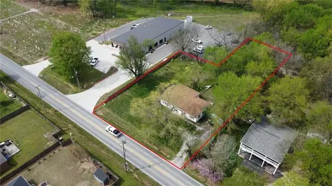 531 N Main St, Centerton, AR 72719 photo 3