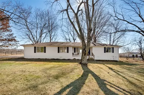 1093 Beav O Rama Rd, Fayetteville, AR 72703