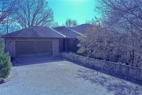 42 Wimbledon Way, Bella Vista, AR 72715