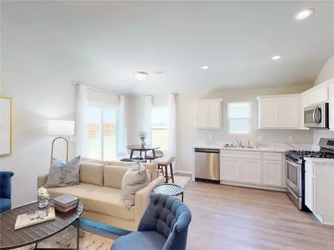 853 Egret Rd, Fayetteville, AR 72701