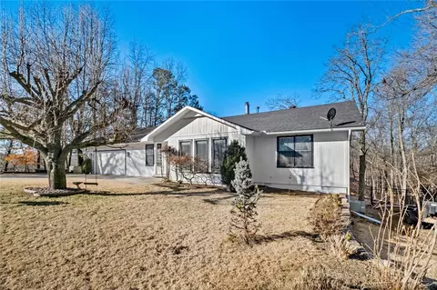 14397 Point Virgo Rd, Rogers, AR 72756