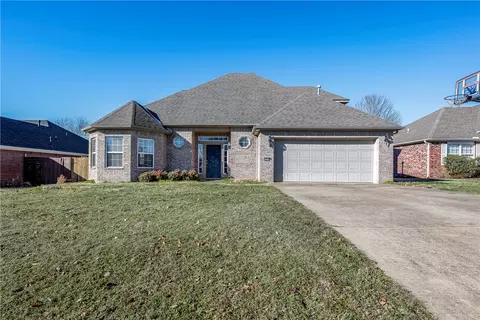 4326 Osprey St, Springdale, AR 72762