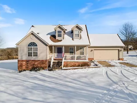 686 Butterfield Ave, West Fork, AR 72774