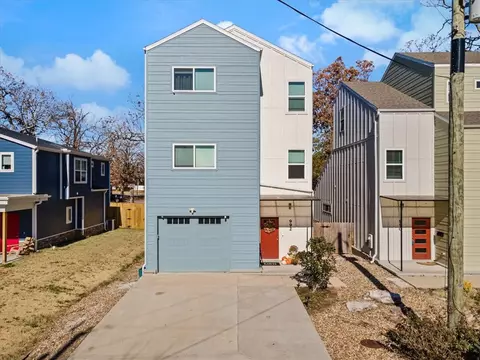 992 Hickory St, Fayetteville, AR 72703