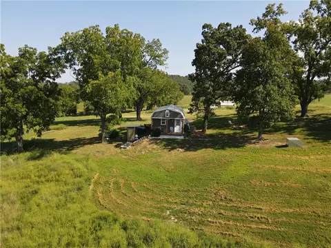 195 River Run Rd, Berryville, AR 72632