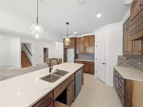 Kitchen - 340 Rainforest Loop, Centerton, AR 72719 photo 3 of 3