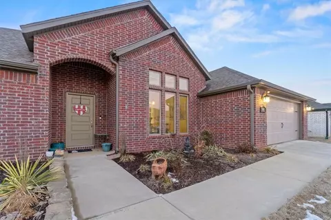 345 N Otoe St, Farmington, AR 72730