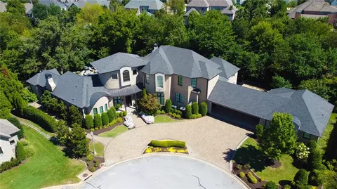 3 Regis Ln, Rogers, AR 72758