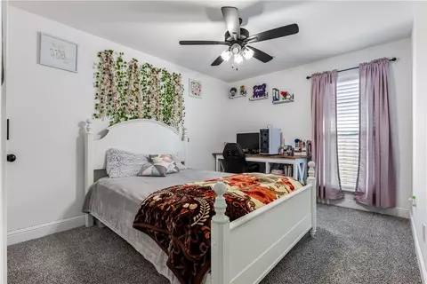 Bedroom - 2050 Periwinkle Pl, Centerton, AR 72719 photo 5 of 6