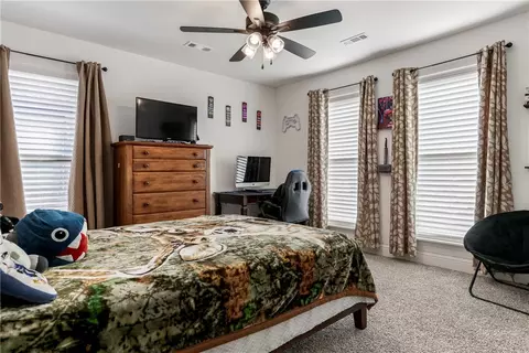 Bedroom - 2050 Periwinkle Pl, Centerton, AR 72719 photo 2 of 6