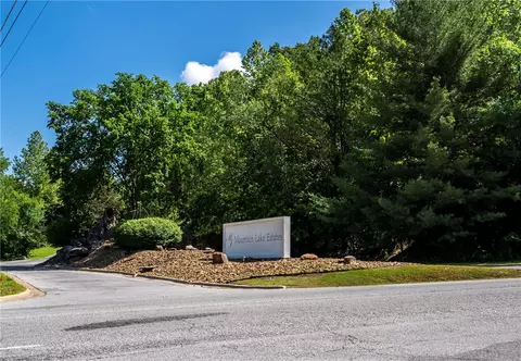 Mountain Lake Drive, Rogers, AR 72756