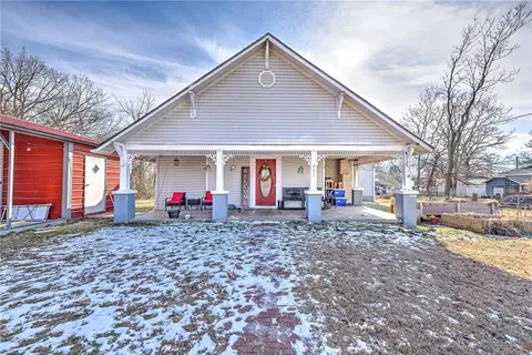 503 Main St, Gravette, AR 72736