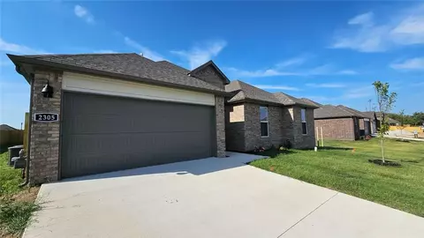 2305 Riggins Ave, Pea Ridge, AR 72751