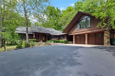 1708 N Walnut Ave, Fayetteville, AR 72703