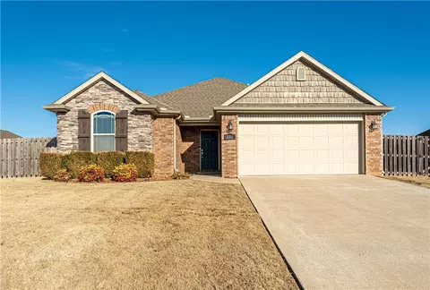 251 Napoli Ln, Centerton, AR 72719