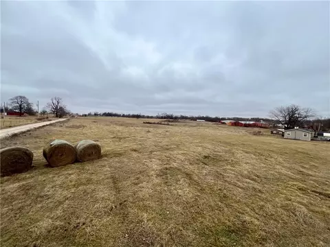Marchant Road, Springdale, AR 72762