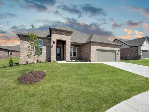 2844 S Zinc Ave, Fayetteville, AR 72701
