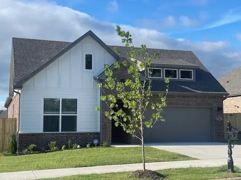 3198 E Coolridge St, Fayetteville, AR 72701