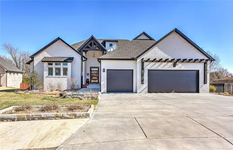 Exterior - 3110 Laurel Cir, Centerton, AR 72719 photo 2 of 7