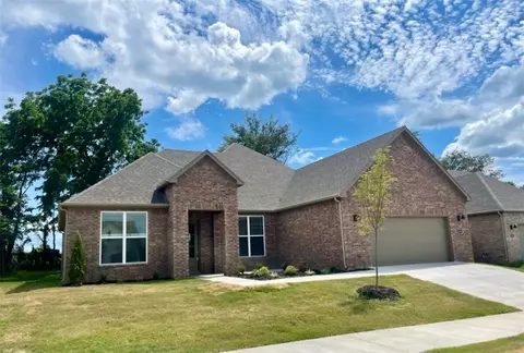 3193 E Coolridge St, Fayetteville, AR 72701