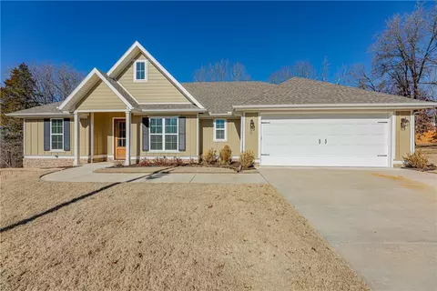 8 Sennen Ln, Bella Vista, AR 72714
