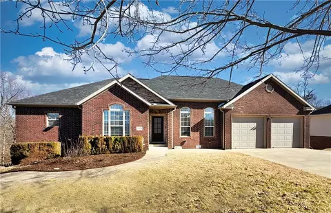 14212 Andover Ln, Rogers, AR 72756