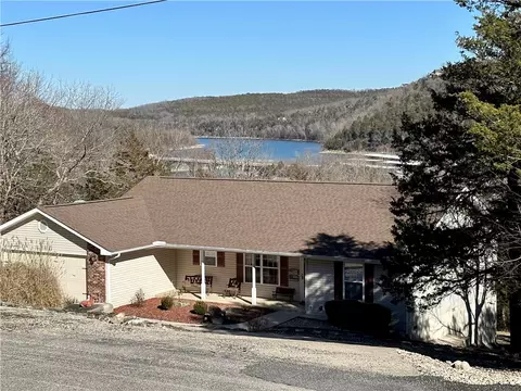 113 Beaver Dr, Holiday Island, AR 72631