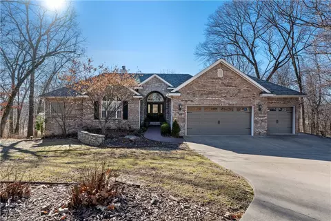 15 Stratfield Ln, Bella Vista, AR 72714