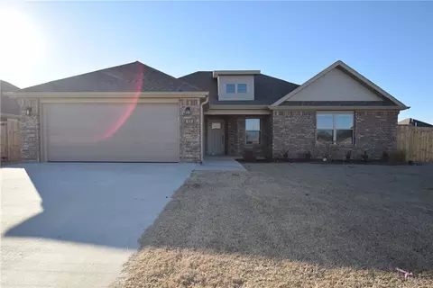 889 Maple View St, Tontitown, AR 72762