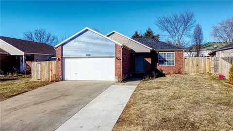 2012 Collins Ave, Springdale, AR 72764