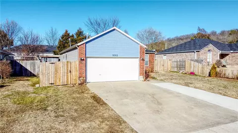 2012 Collins Ave, Springdale, AR 72764 photo 2