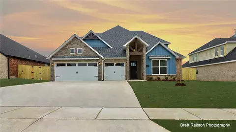 1221 Montieri, Centerton, AR 72719