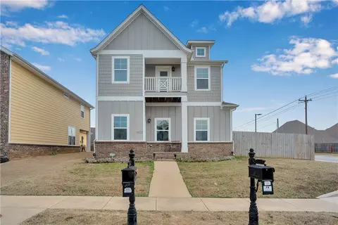 6522 W Knoll View Way, Rogers, AR 72758
