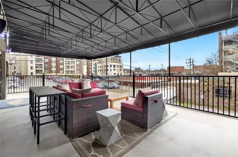 339 N West Ave #204, Fayetteville, AR 72701